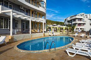 Menada Sunset II Kosharitsa