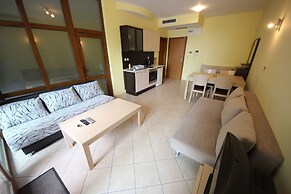Menada Midia Apartments