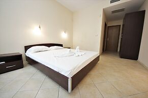 Menada Midia Apartments