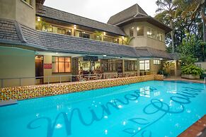 Mimosa Court Apartments