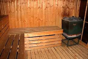 Mimosa Court Apartments