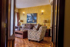 Mimosa Court Apartments