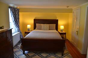 Cornwall Inn and Lodge