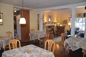 Cornwall Inn and Lodge