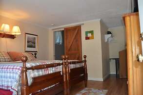 Cornwall Inn and Lodge