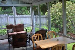 Cornwall Inn and Lodge