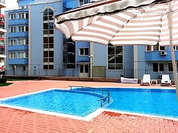 Menada Sunset Beach 4 Apartments