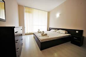 Menada Sunset Beach 4 Apartments