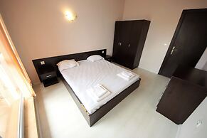 Menada Sunset Beach 4 Apartments