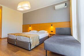 Apart Hotel Golden Line