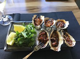 Turtle Cove Island Resort