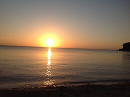 Turtle Cove Island Resort