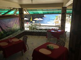 Turtle Cove Island Resort