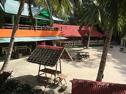 Turtle Cove Island Resort