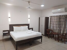 Hotel Sownthariyam