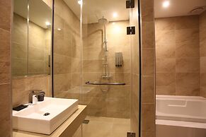 Hotel Star Premier Yeoksam