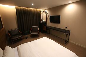 Hotel Star Premier Yeoksam