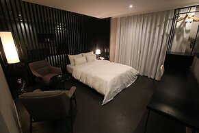 Hotel Star Premier Yeoksam