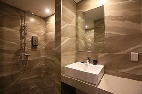 Hotel Star Premier Yeoksam