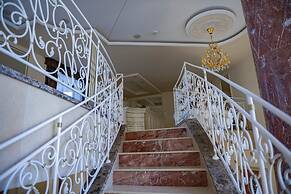 Menada Golden Rainbow Apartments