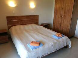 Menada Green Hills Apartments