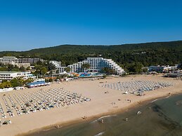 MARITIM Paradise Blue Hotel & Spa