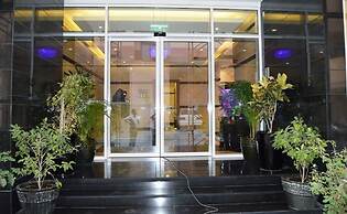 OYO 104 Q House 3 Apartments