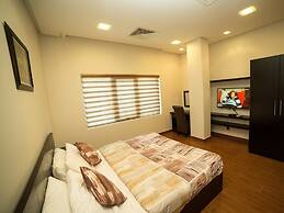 Golden Rose Luxury Suites