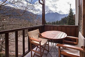 Country Club Hotel & Suites