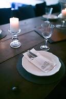 Country Club Hotel & Suites