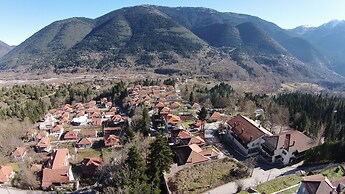 Country Club Hotel & Suites