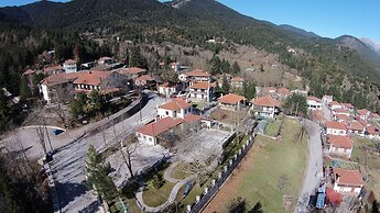 Country Club Hotel & Suites