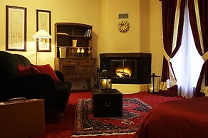 Country Club Hotel & Suites