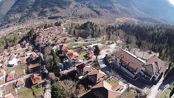 Country Club Hotel & Suites