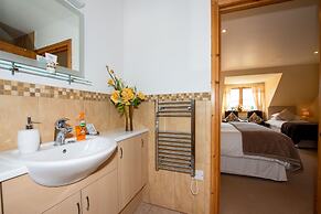 Tigh an Each B&B & Laggan Glamping