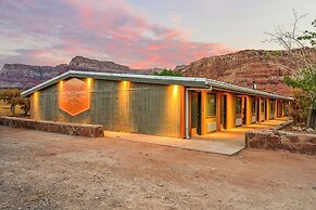 Marble Canyon Lodge