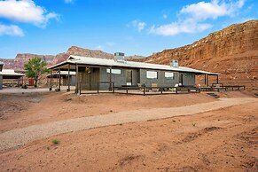 Marble Canyon Lodge