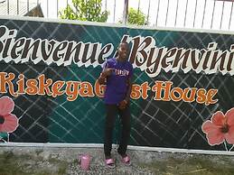 Kiskeya Guest House