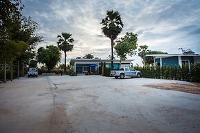 Bluemoon Riverside Resort