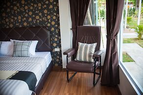 Bluemoon Riverside Resort