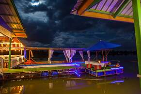 Bluemoon Riverside Resort