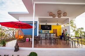 Bluemoon Riverside Resort