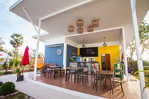 Bluemoon Riverside Resort