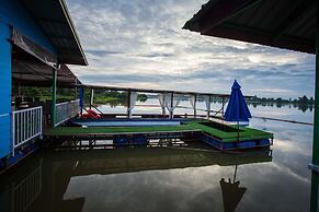 Bluemoon Riverside Resort