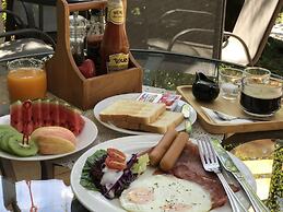 Bluemoon Riverside Resort