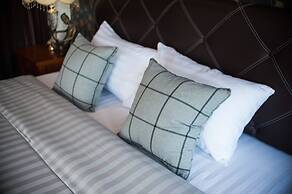 Bluemoon Riverside Resort