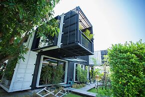 Bluemoon Riverside Resort