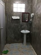 Shin Sane Guesthouse