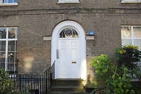 Cambridge City Studios by Paymán Club