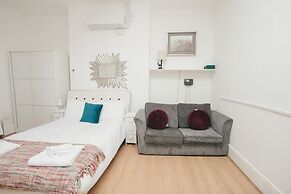 Cambridge City Studios by Paymán Club